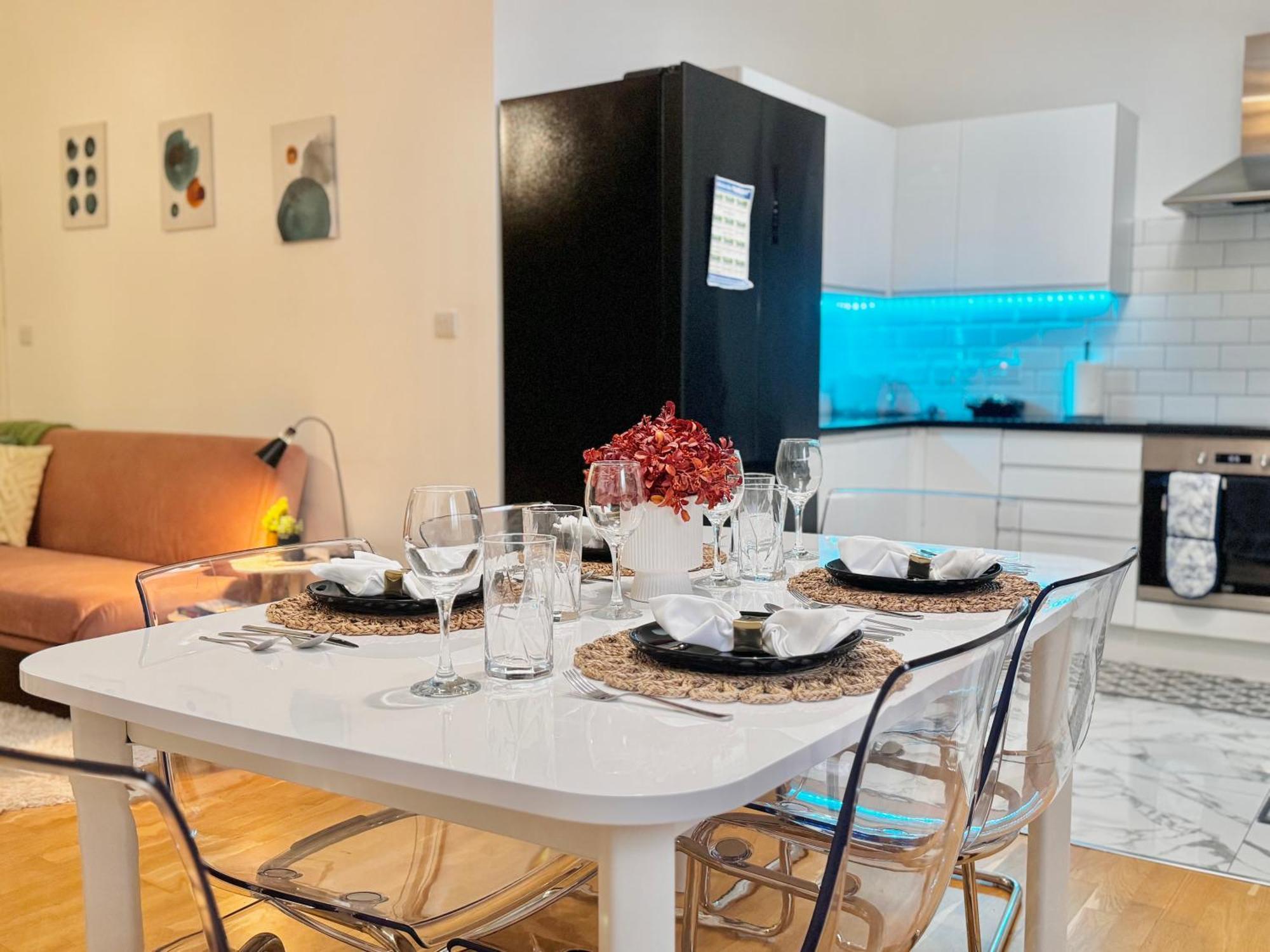 Modern 1-Bed Apt 30Min To Central London & Parking Exterior foto