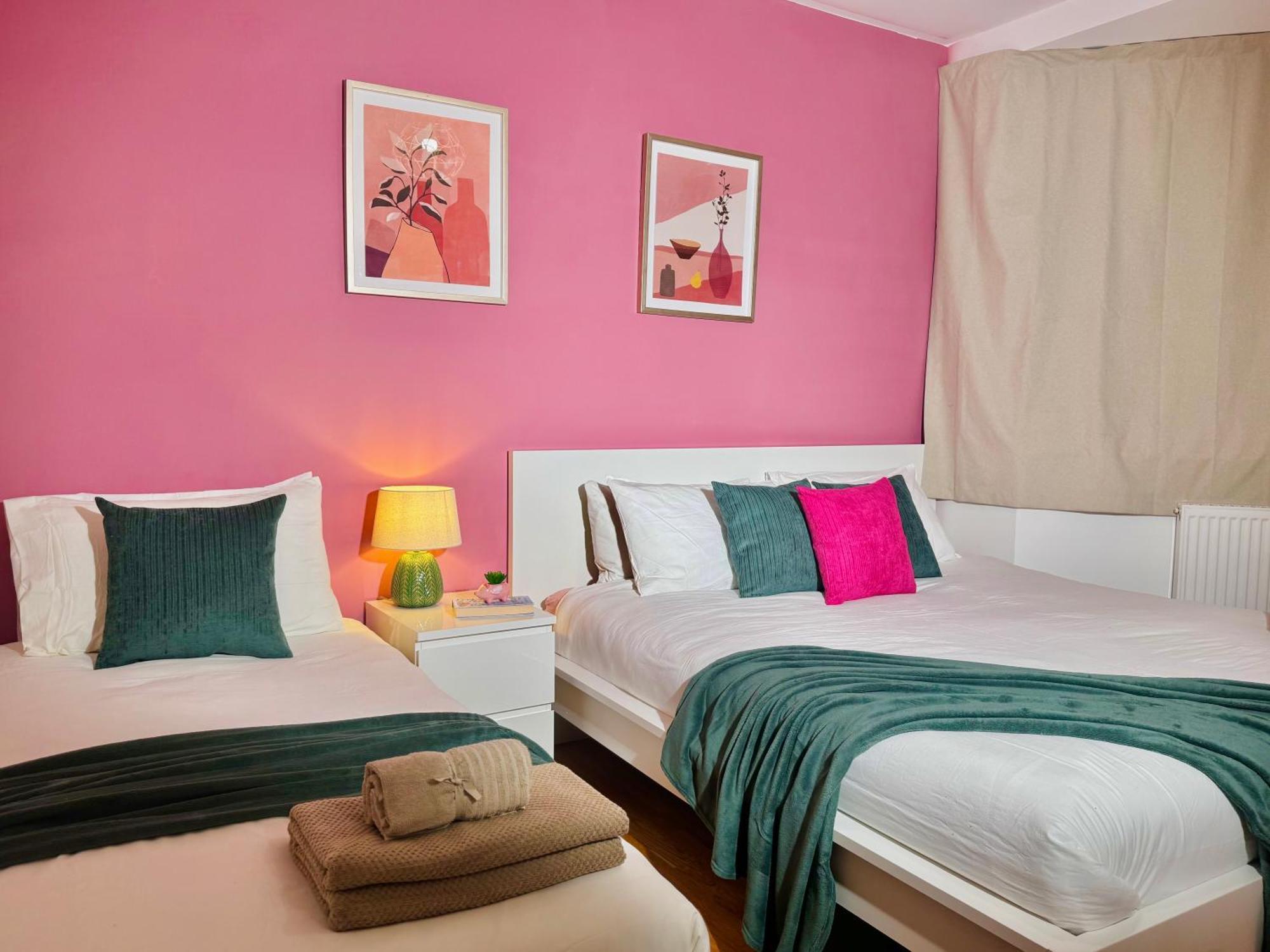 Modern 1-Bed Apt 30Min To Central London & Parking Exterior foto