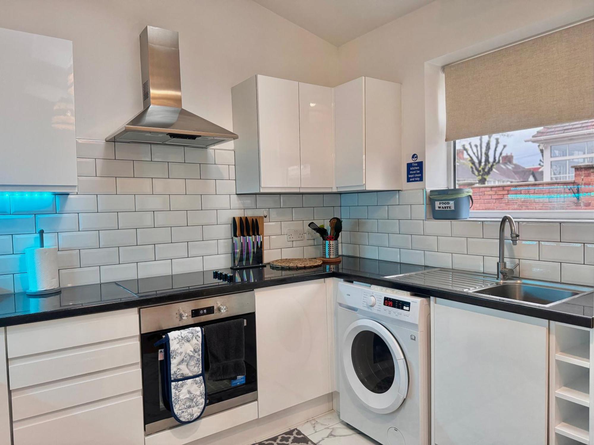 Modern 1-Bed Apt 30Min To Central London & Parking Exterior foto